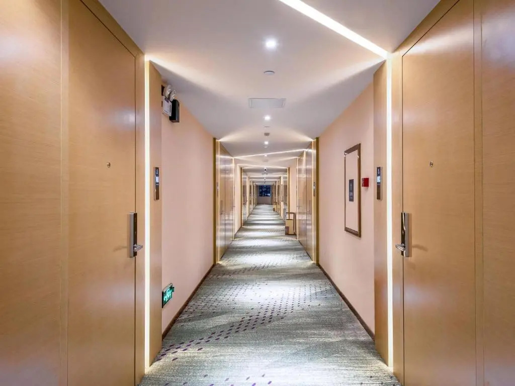 Lavande Hotel·Foshan  Zhoucun Liguang Road Xunfenggang Metro station