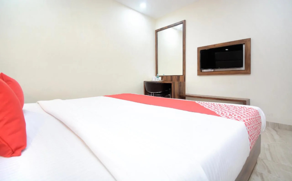 Hotel 21 By OYO Rooms