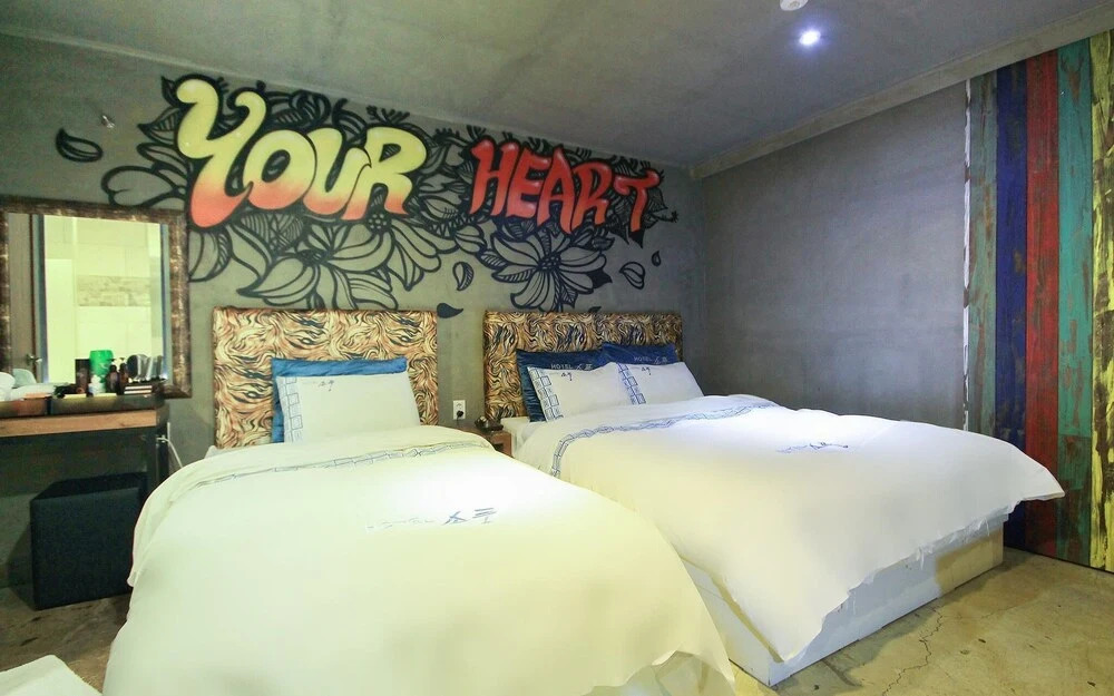 Jeonju Sanjeong-Dong Hotel Reina