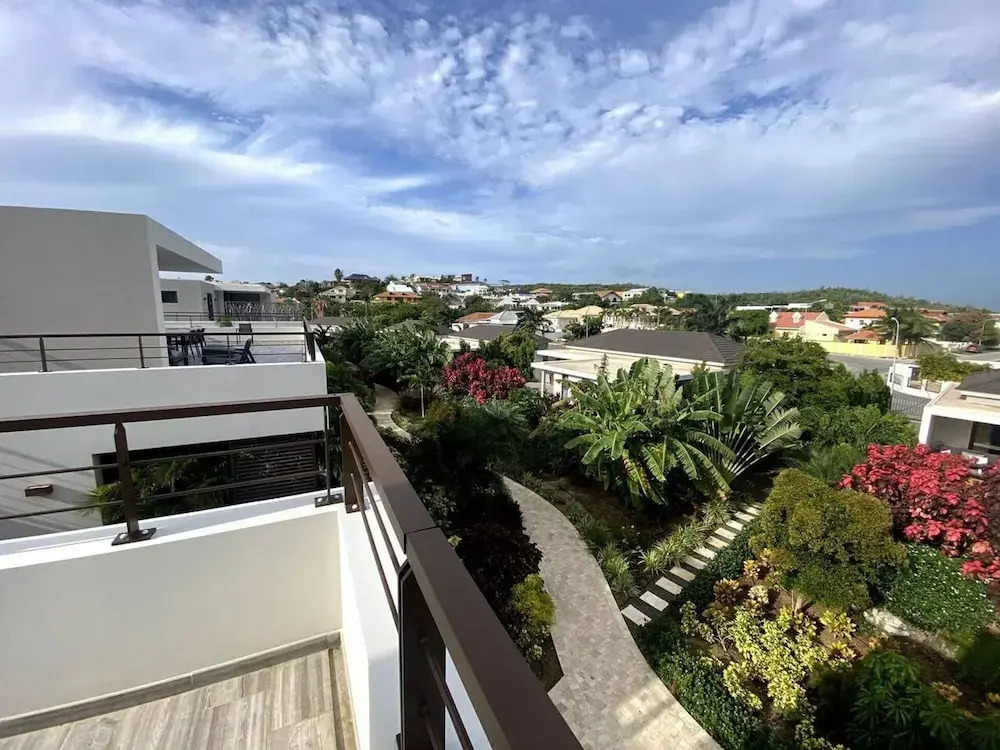 Impeccable 2-bed Apartment in Willemstad