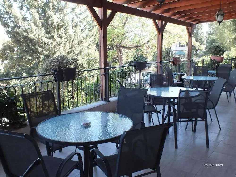 Neve Shalom Hotel