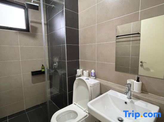D’Pristine 3 bedroom residence 18-02 next to legoland