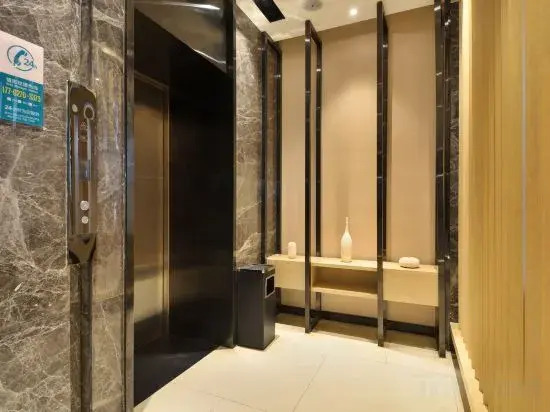 City Comfort Inn Hotel (Wuhan Xinzhou Moer City)