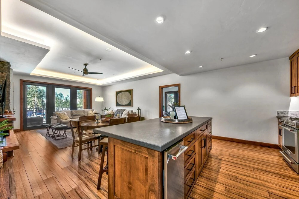 Luxury 3Br Residence Steps From Heavenly Village and Gondola Book 7 Nights for 10% Off by Redawning
