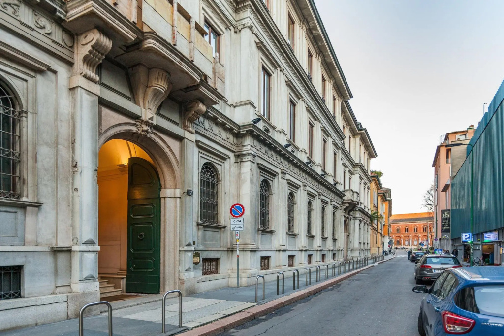 easyhomes-Duomo Suites & Apartments