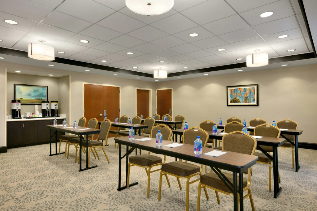 Hampton Inn & Suites Mahwah