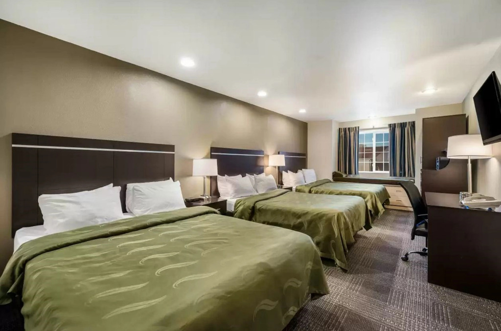 Quality Inn & Suites near NAS Fallon