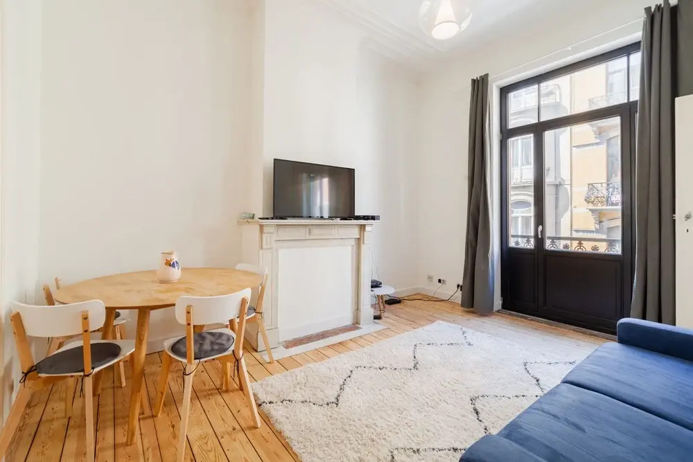 Self Check In 2 Room Appartement In Trendy Saint Gilles