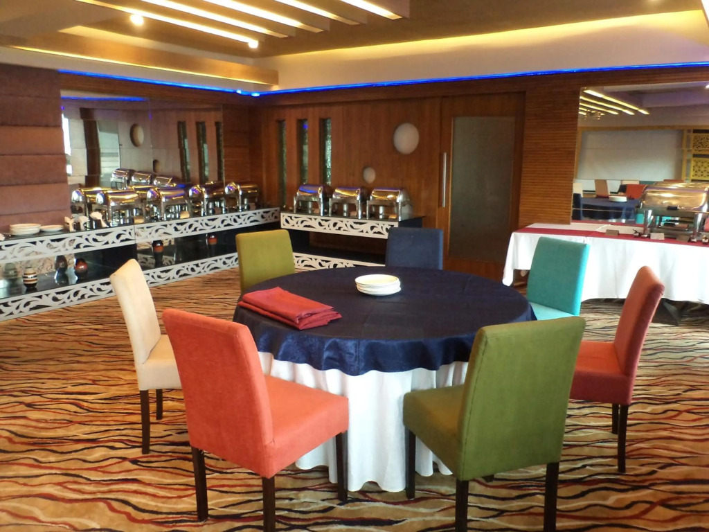 Grand Riviera