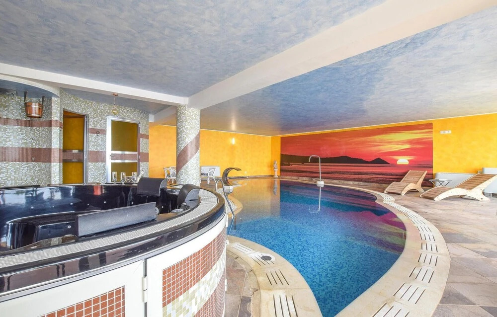 Stunning Home in Gioiosa Marea With 5 Bedrooms, Wifi and Swimming Pool
