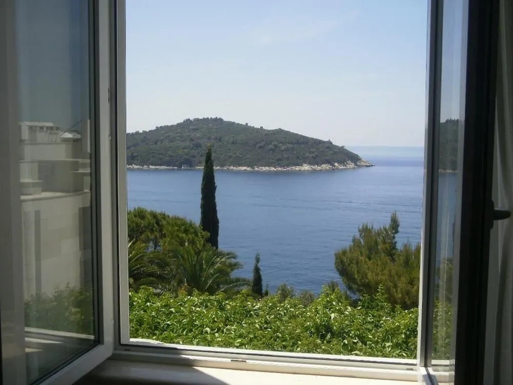 Ploce Apartmani - Natasha