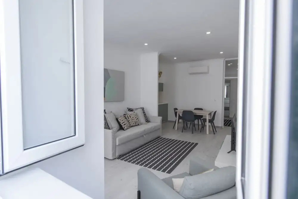 Principe Real Elegant flat with terrace