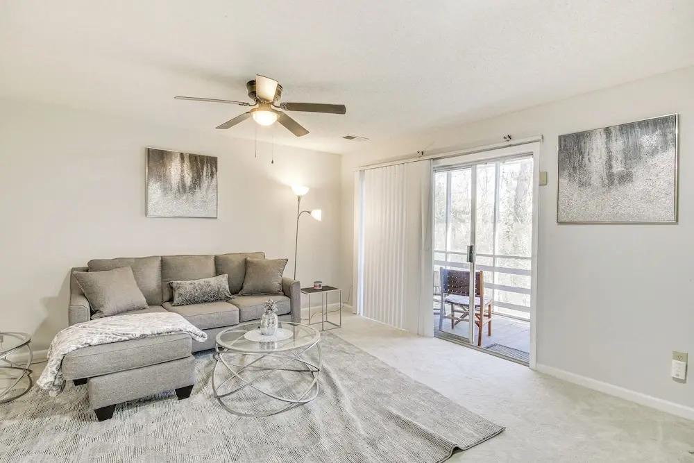 Riverfront Columbia Condo: 4 Mi to Usc!