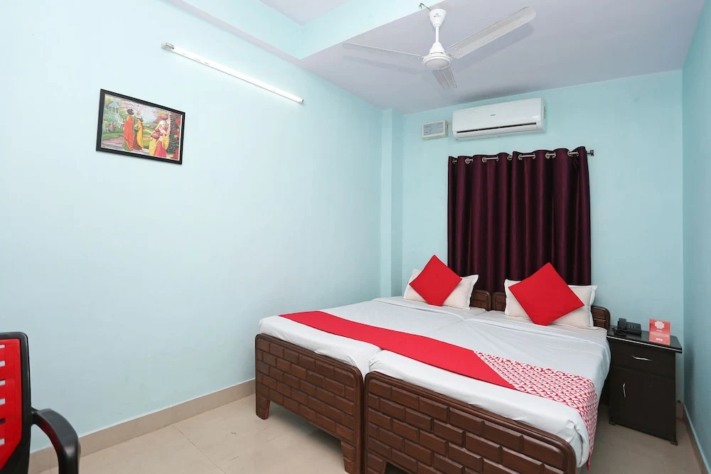 OYO 11081 Hotel Saraswati Inn