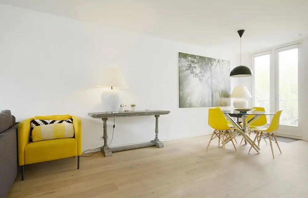 Van Gogh Apartment
