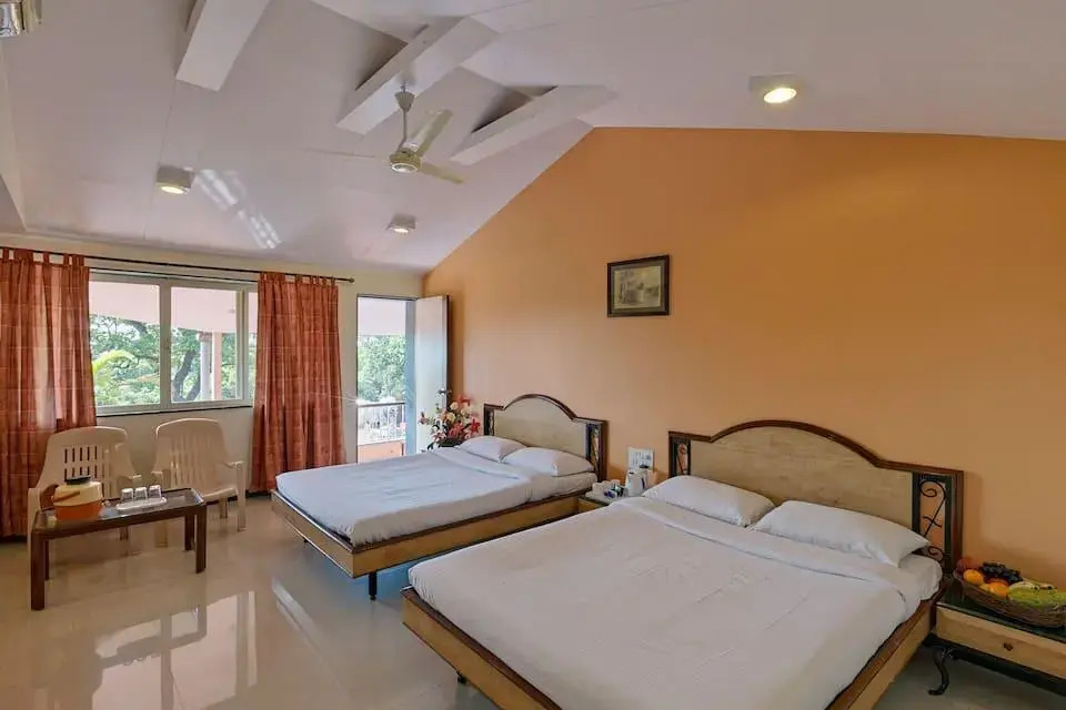 Shreyas Hotel