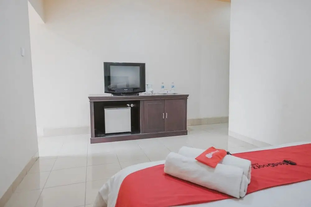 RedDoorz Premium @ Jalan Pal 10 Jambi