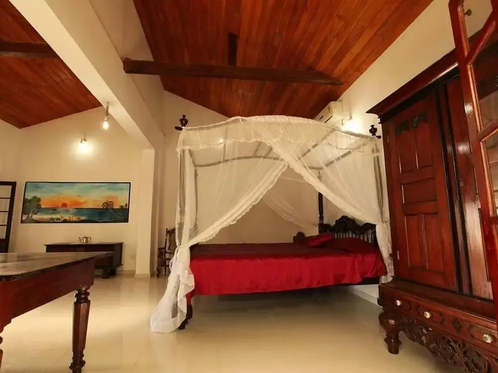 Southern Coast Inn