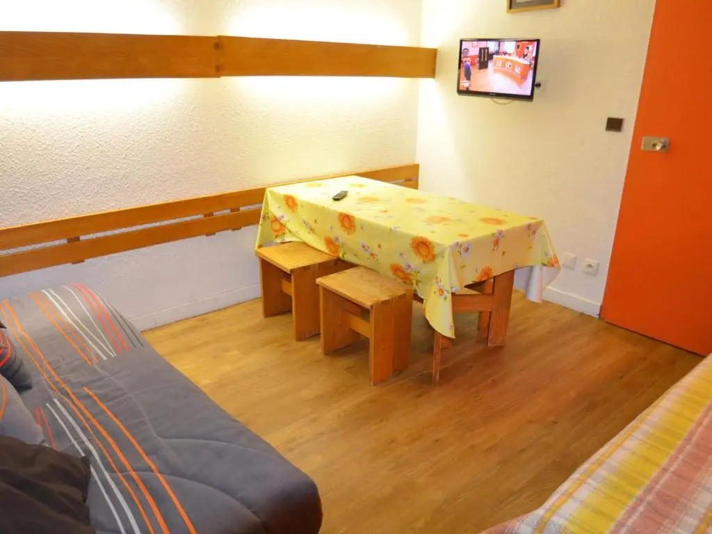 Appartement Les Menuires, 1 pièce, 2 personnes - FR-1-452-221