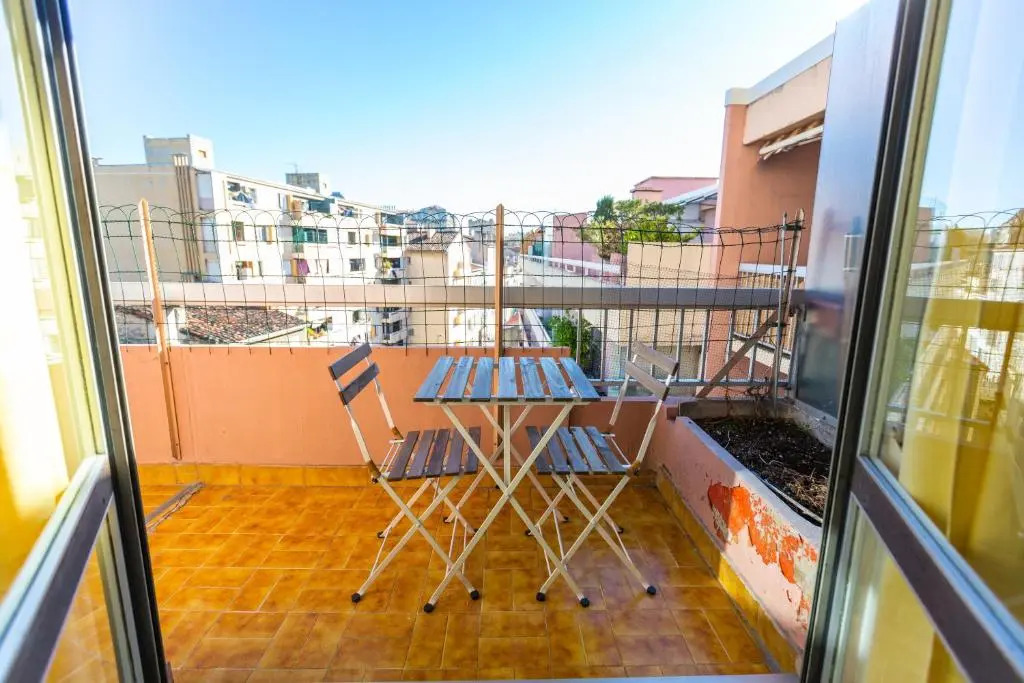 Superbe 100m2 - 2 Balcons - Proche Gare - Climatise