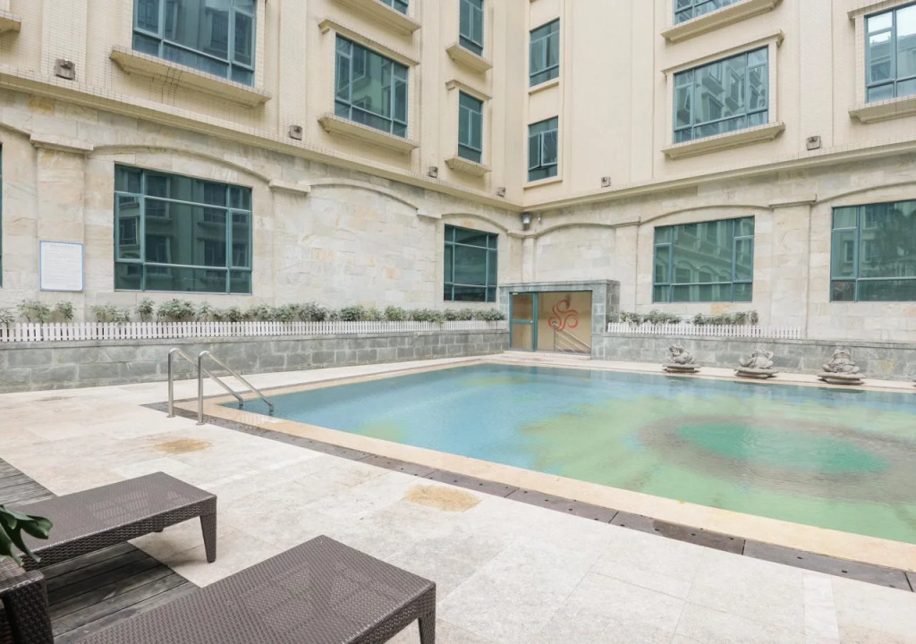 CP Peninsula Hotel
