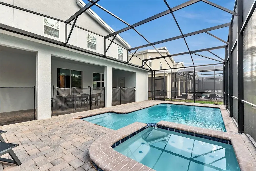 Family Friendly! 6bed 5Ba Villa with Pool