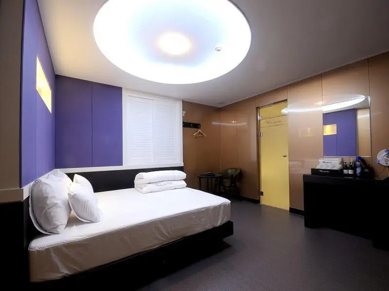 WA Hotel