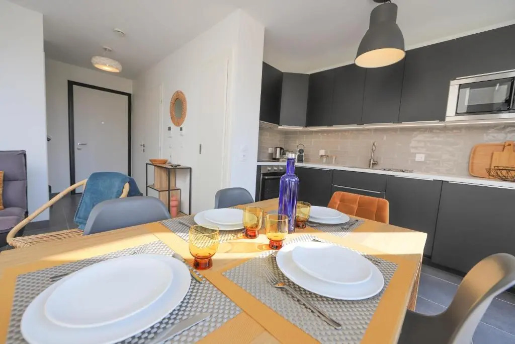 Les Choucas - appartement duplex lumineux avec parking