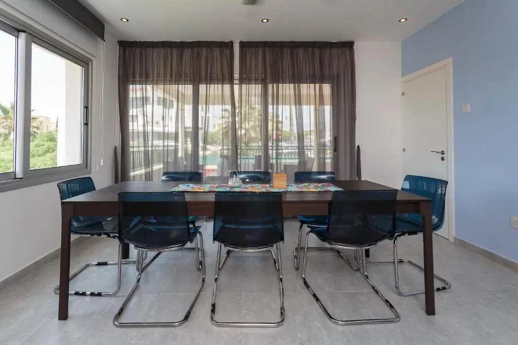 Sea Breeze Apartments - 3 Bedroom Apartment