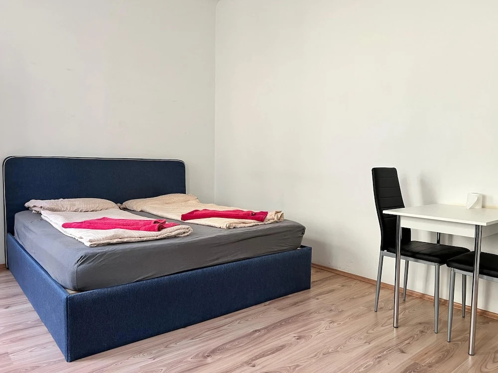 Spacious 4BR Stay Vienna for Families