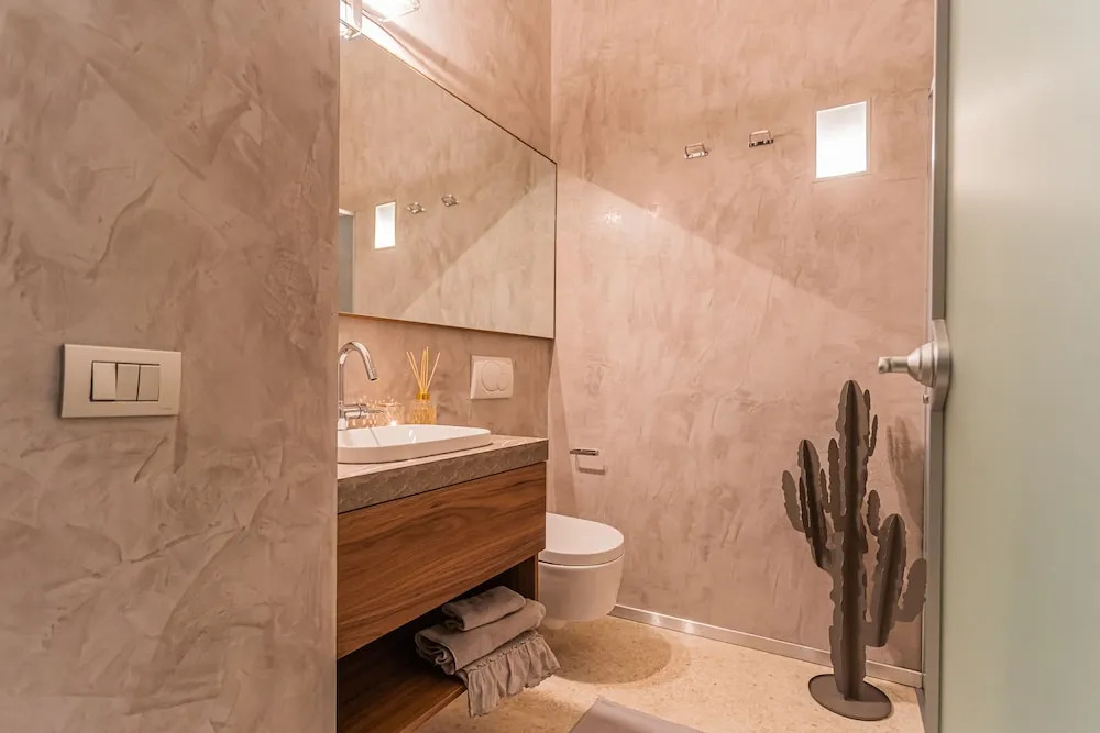 Rovelli 41 in Como With 2 Bedrooms and 3 Bathrooms