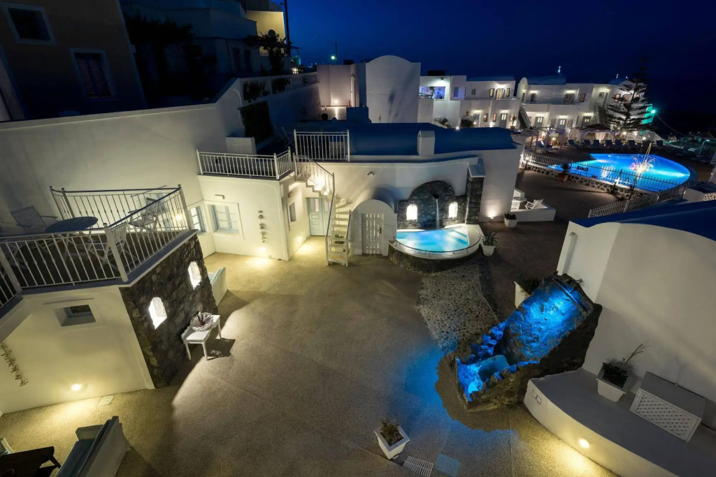 Dream Island Hotel