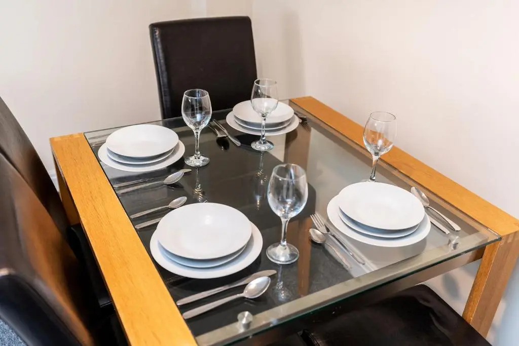 Cosy Apartment & Central Location & Contractors & DSA