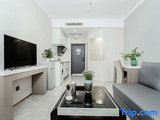 Longkou Jinli Serviced Apartment Hotel (Longhu Tianjie Poly Plaza)
