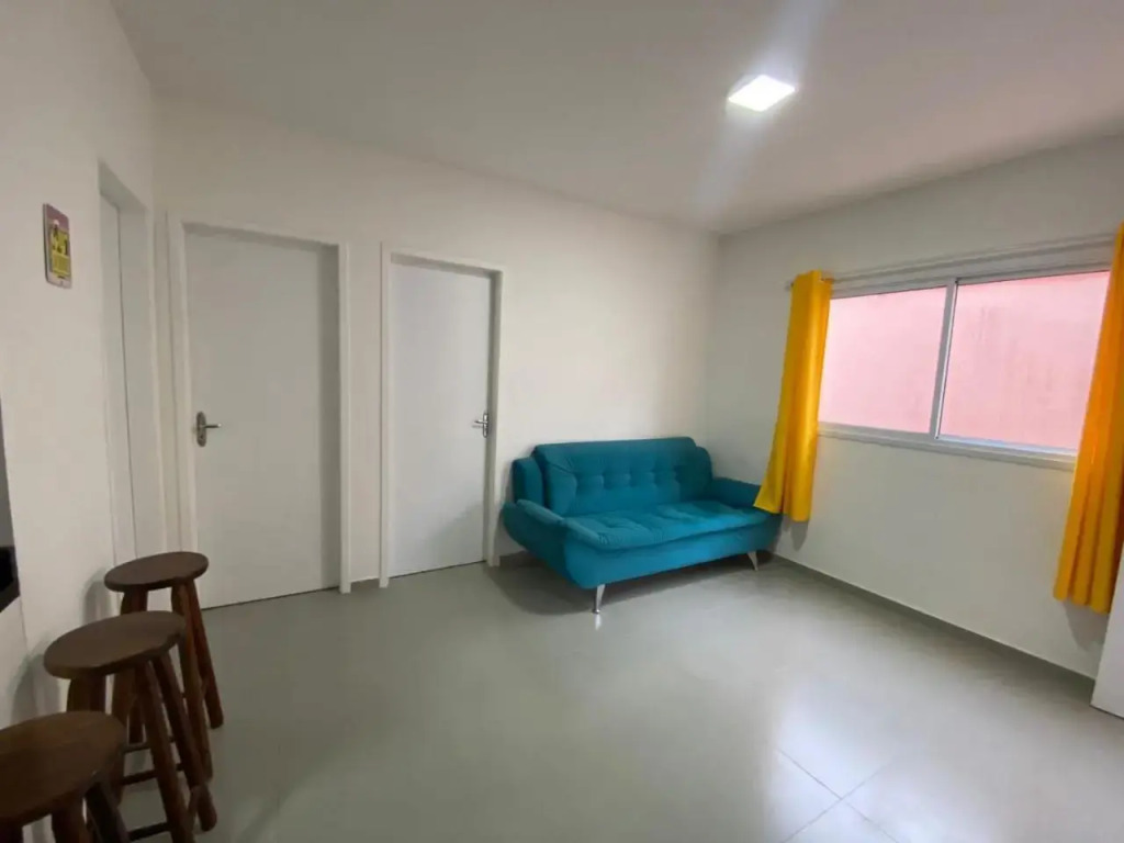 Casa em Bertioga condomínio 250 metros da praia