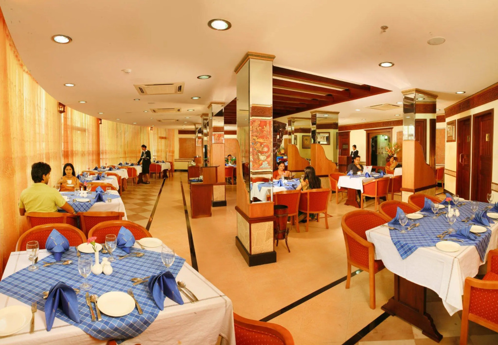 Regant Lake Palace Hotel
