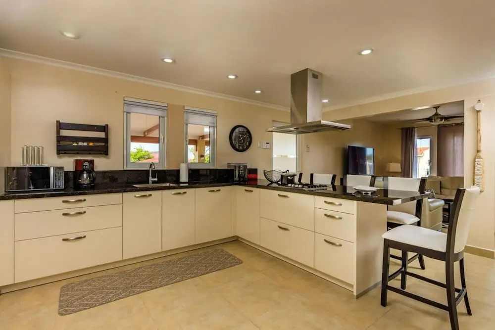 Amazing 3BR Villa w Large Private Pool Gameroom