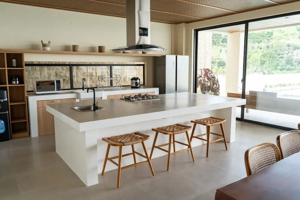 JadenHill CityView 8BR Villa Heated Pool+Movieroom