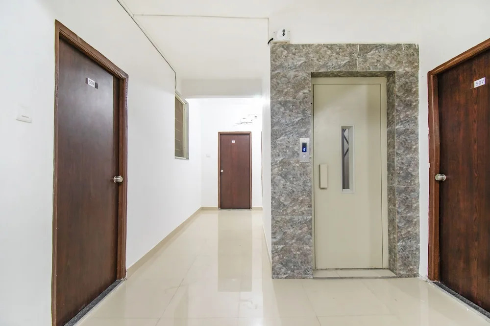 FabHotel Purple Orchid