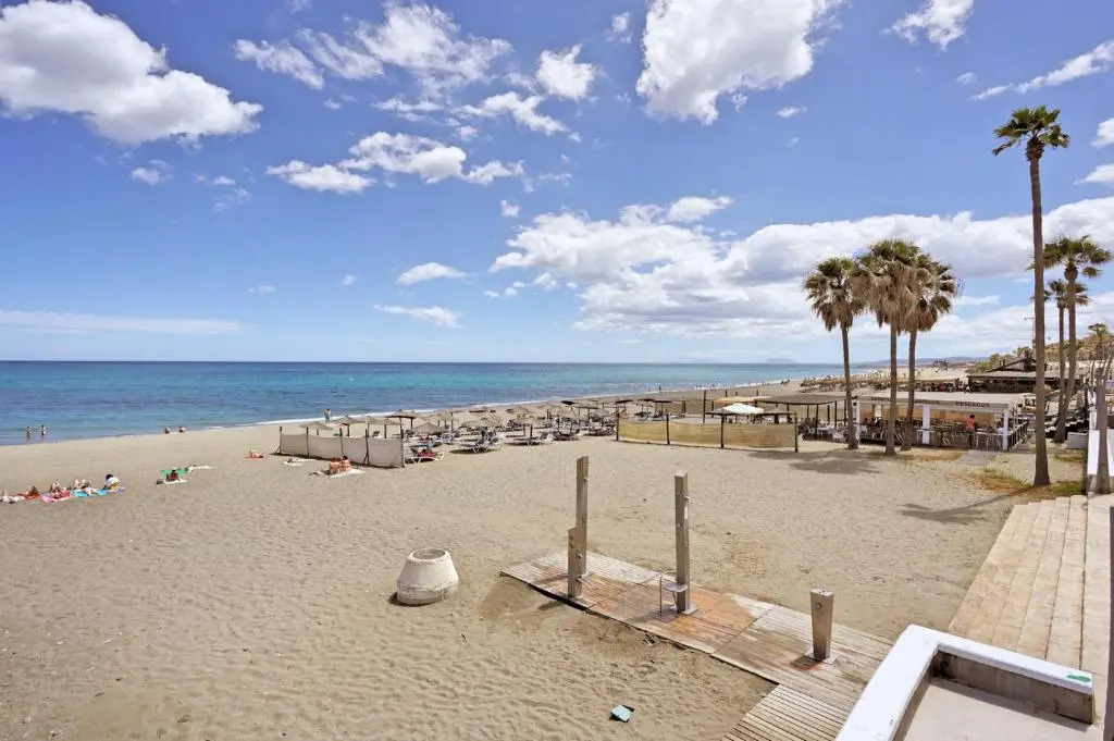 Apartamento en 1ª línea de playa, Estepona Centro