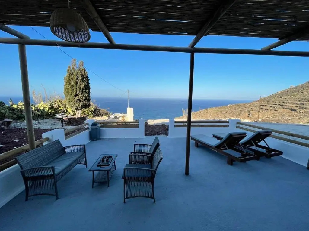 Endless Blue Private Cycladic house with sea view