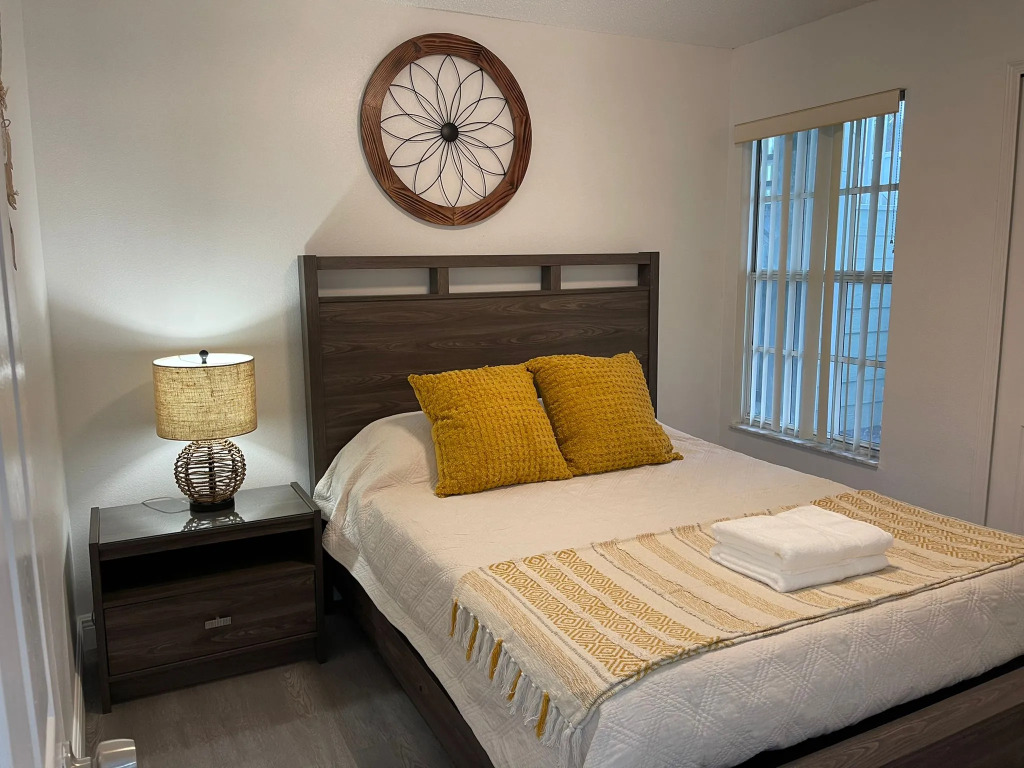 Grand Family 3BD Condo Apartment Near Disney Parks 10