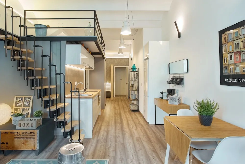 Urban District Apartments - Barcelona Smart Vintage Lofts and Apartments
