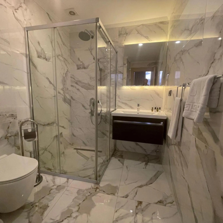 Le Luxe Suites Hotel