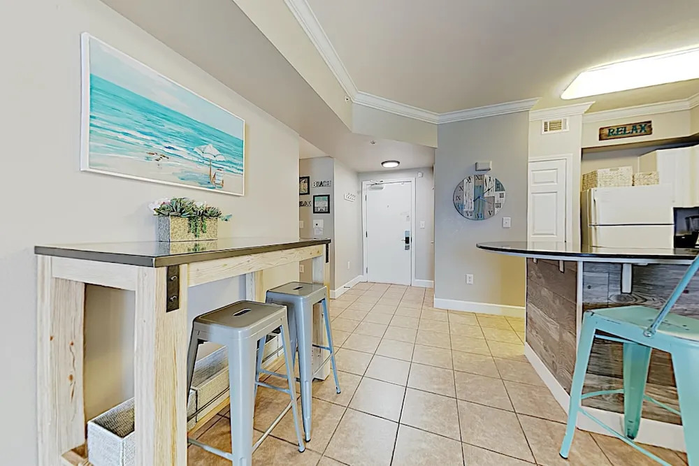 New Listing! Gulf-view Resort W/ Pools 1 Bedroom Condo