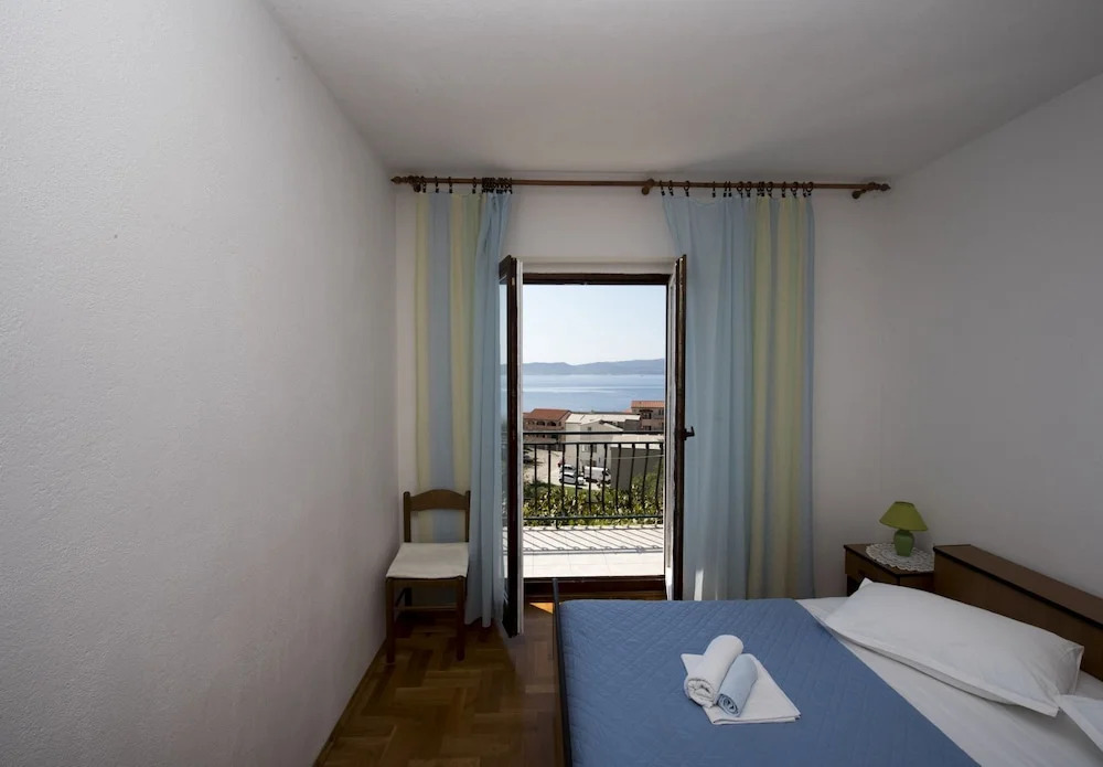Robert - sea View - A2