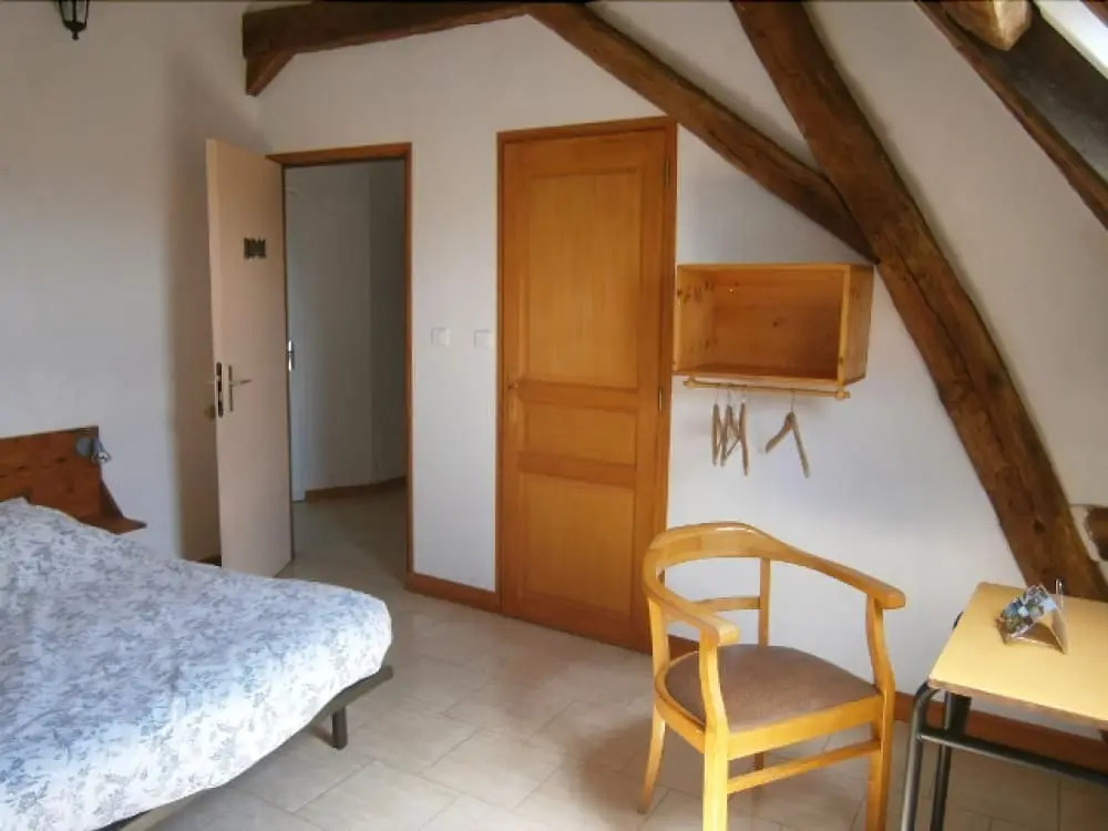 Chambres & Table d'hôtes La Tour de Giry