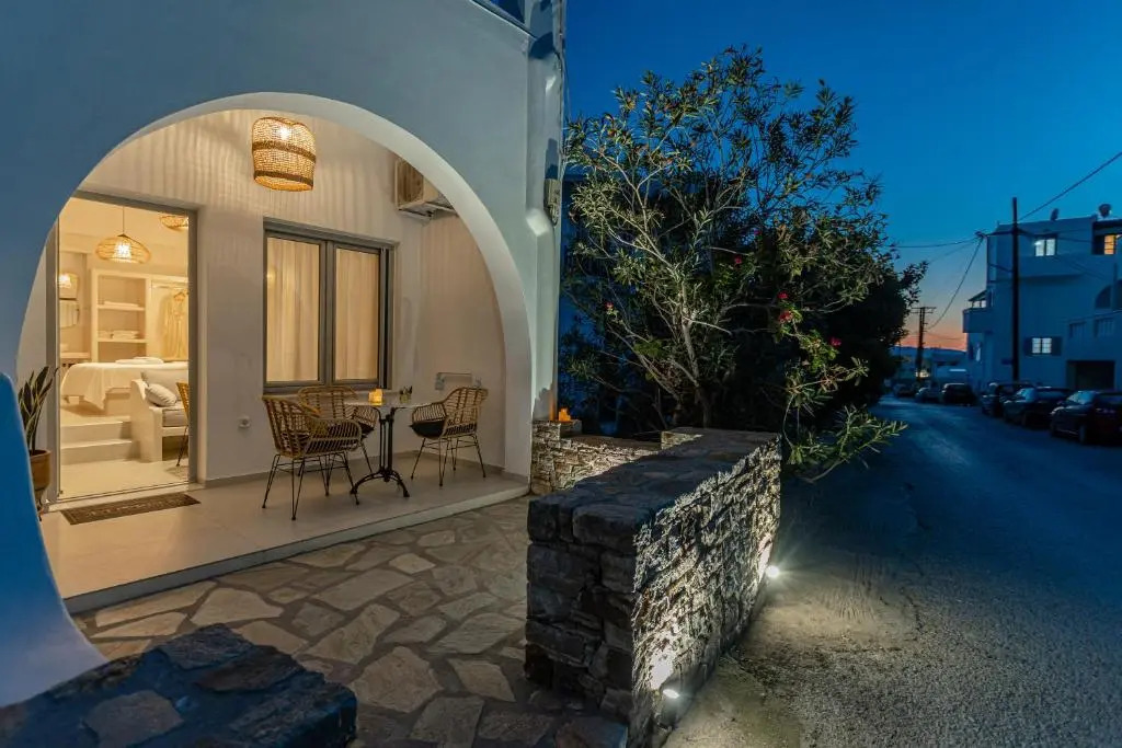Adama's Suites Naxos
