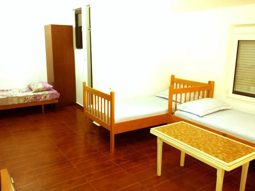 Hoxha rooms