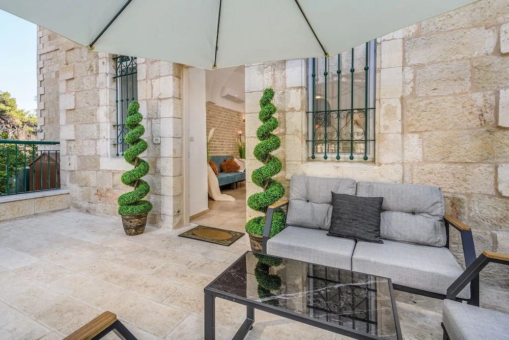Nina Luxury Apartment